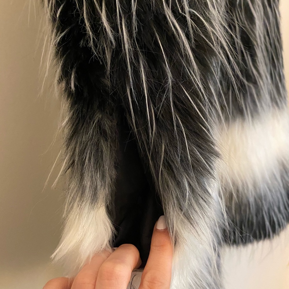 Faux Fur Vest - Picture 4 of 6